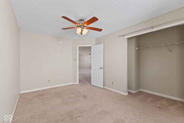Listing Image 27