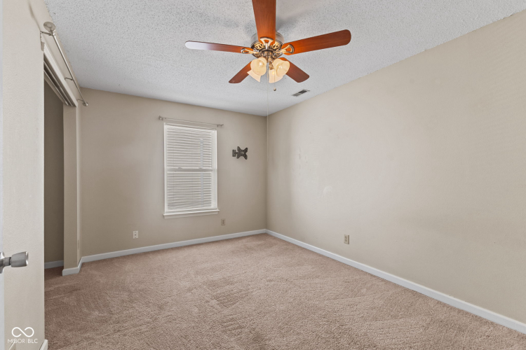 Listing Image 28