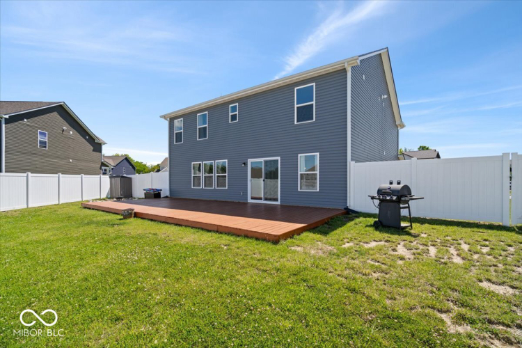 Listing Image 6