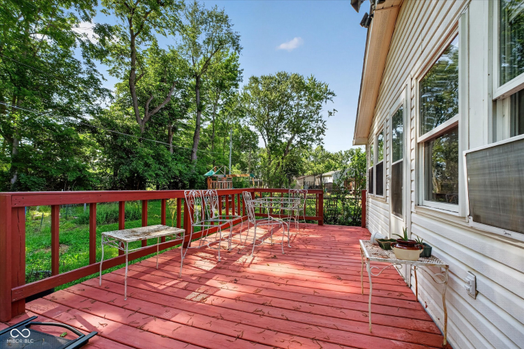 Listing Image 5
