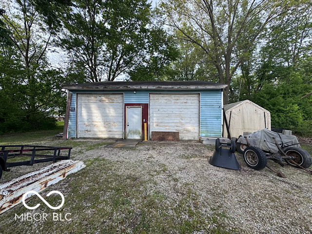 Listing Image 6