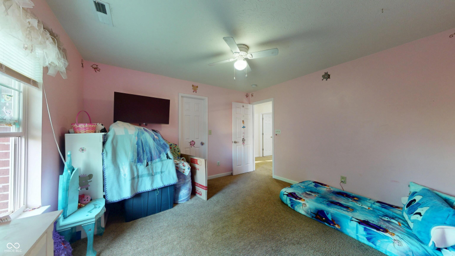 Listing Image 48