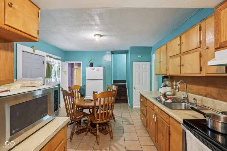 Listing Image 13