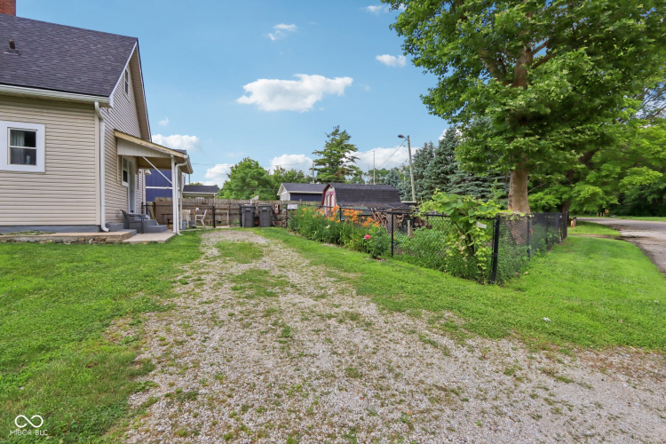 Listing Image 37
