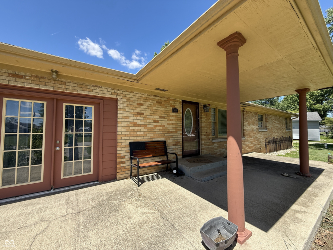 Listing Image 5