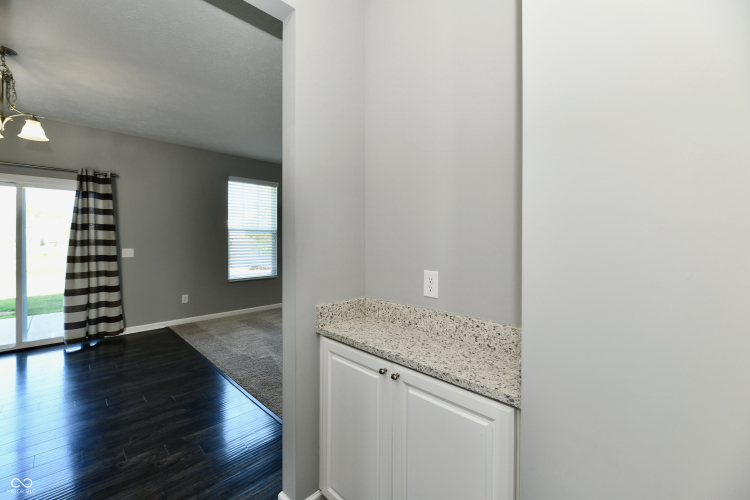 Listing Image 51