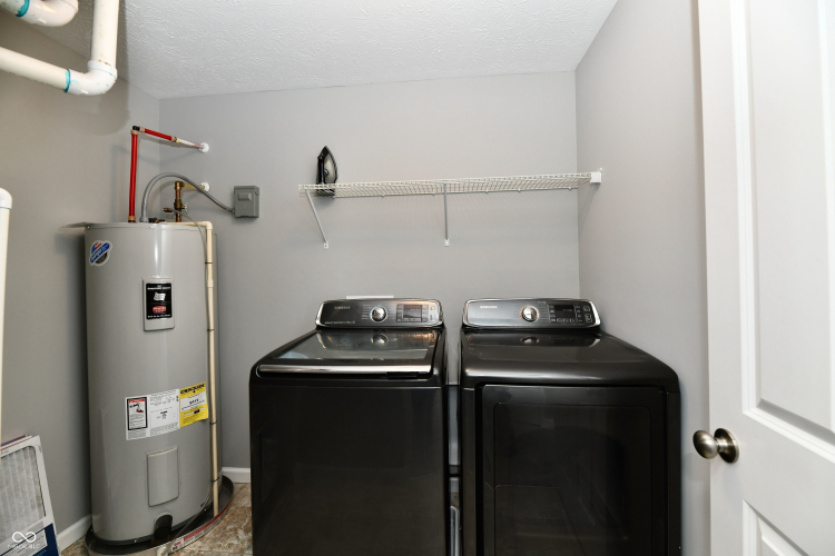 Listing Image 64