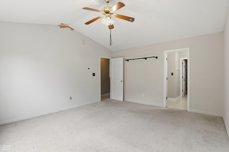 Listing Image 41