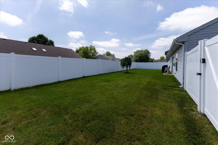 Listing Image 26