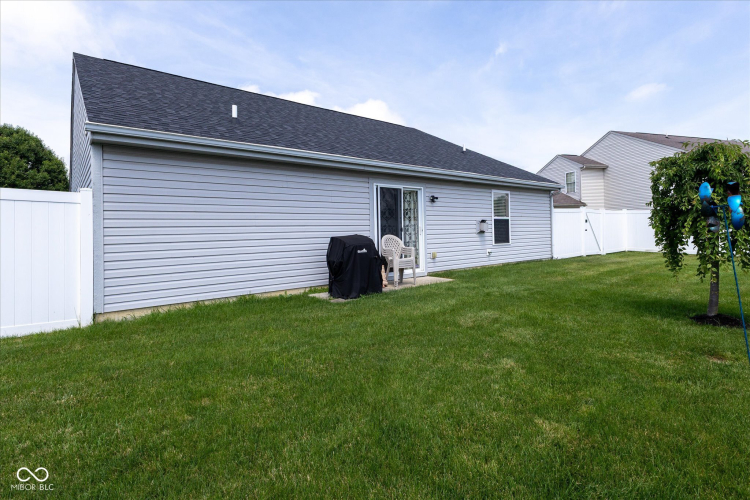 Listing Image 27
