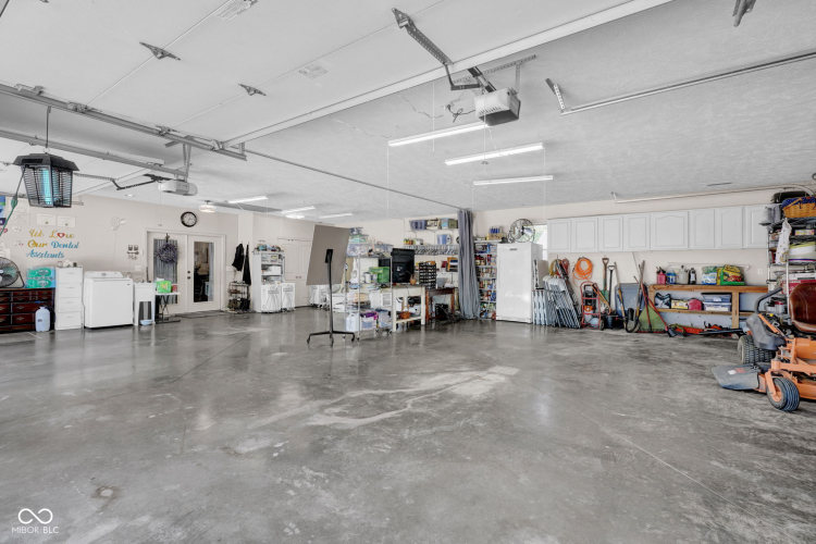Listing Image 17
