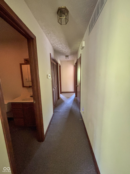 Listing Image 45
