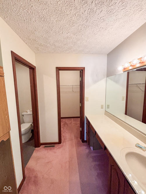 Listing Image 52