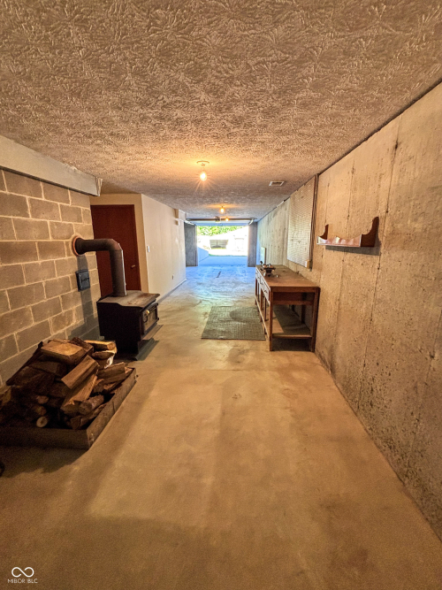 Listing Image 58