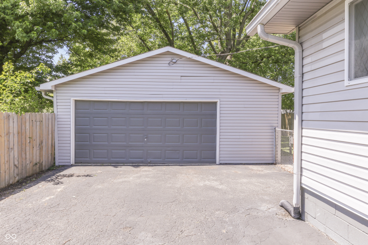 Listing Image 45