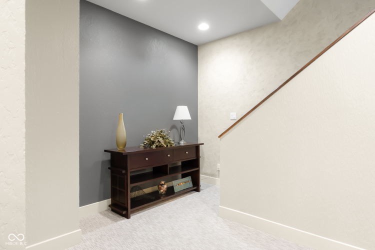 Listing Image 65