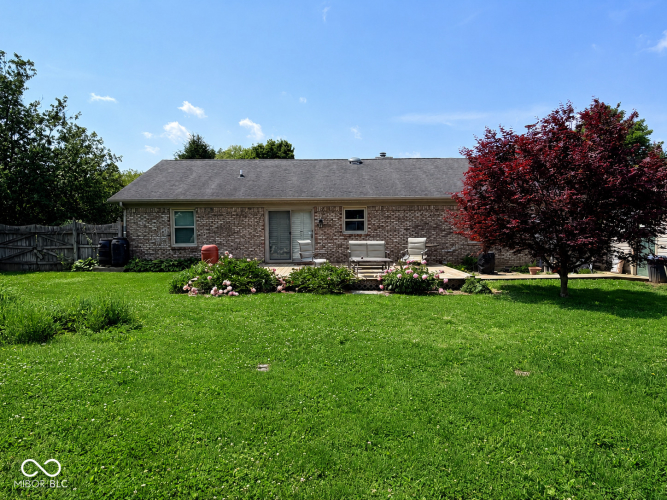 Listing Image 5