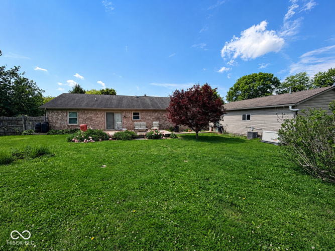 Listing Image 7