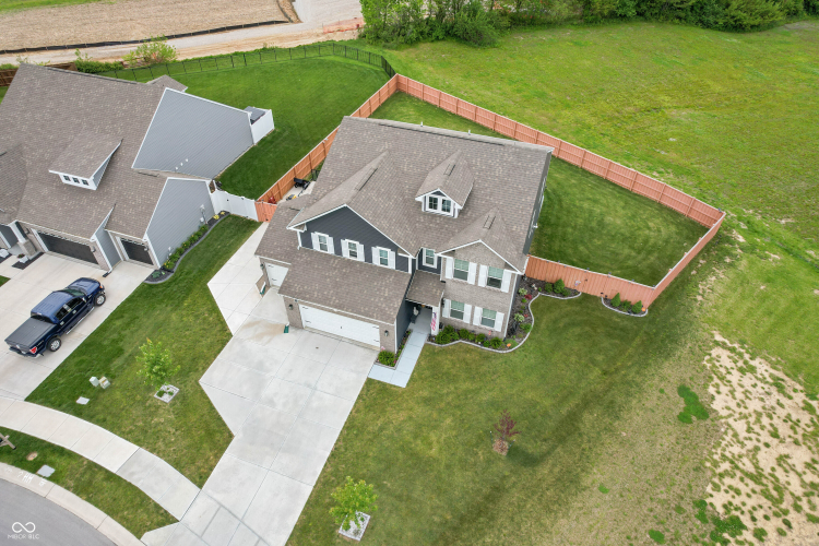 Listing Image 38