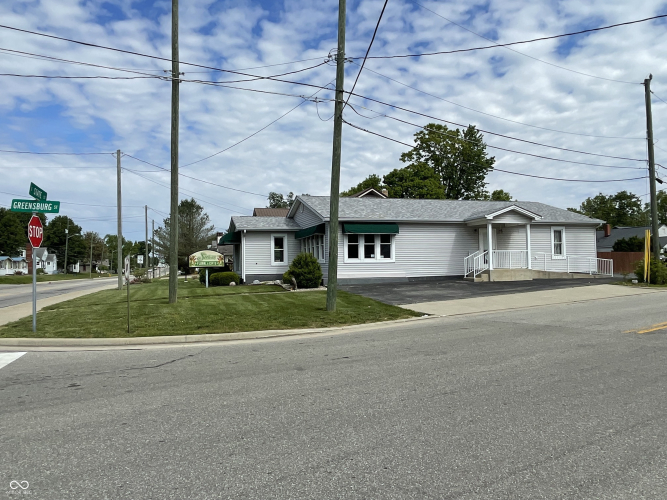 Listing Image 5