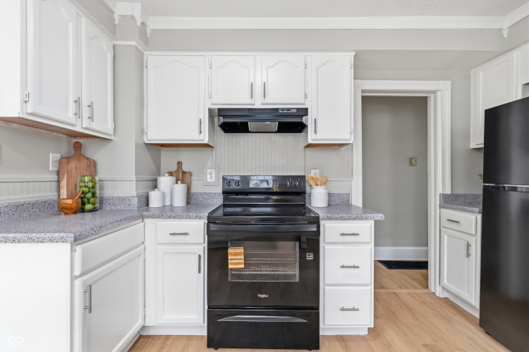 Listing Image 15