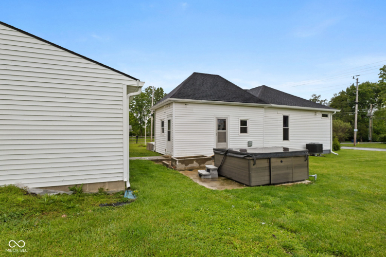 Listing Image 24
