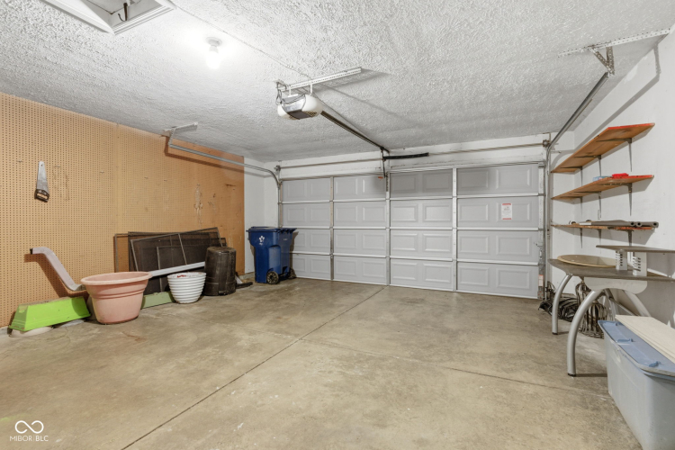 Listing Image 28