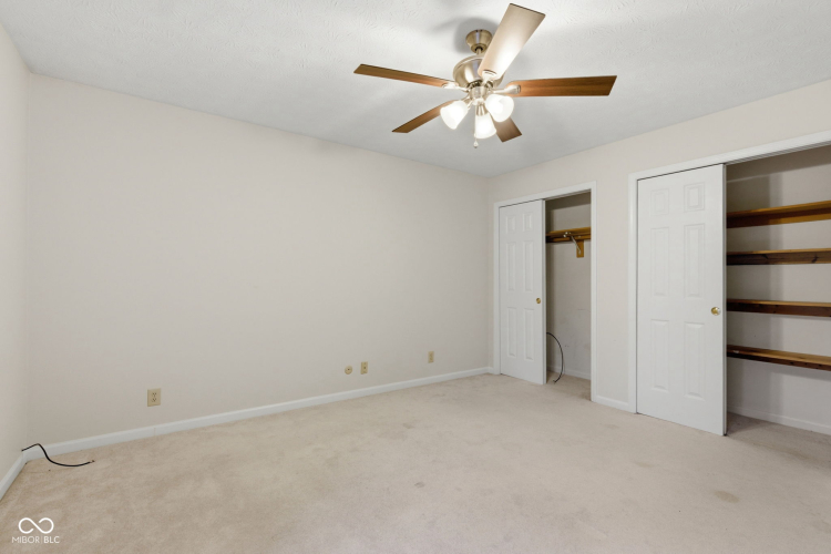 Listing Image 43