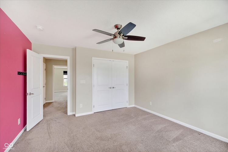 Listing Image 24