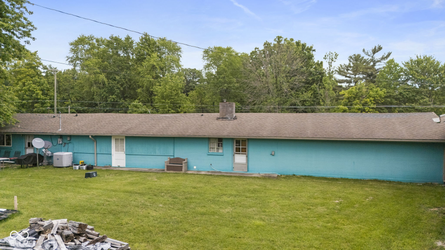 Listing Image 5