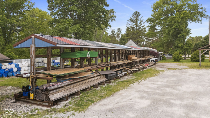 Listing Image 6