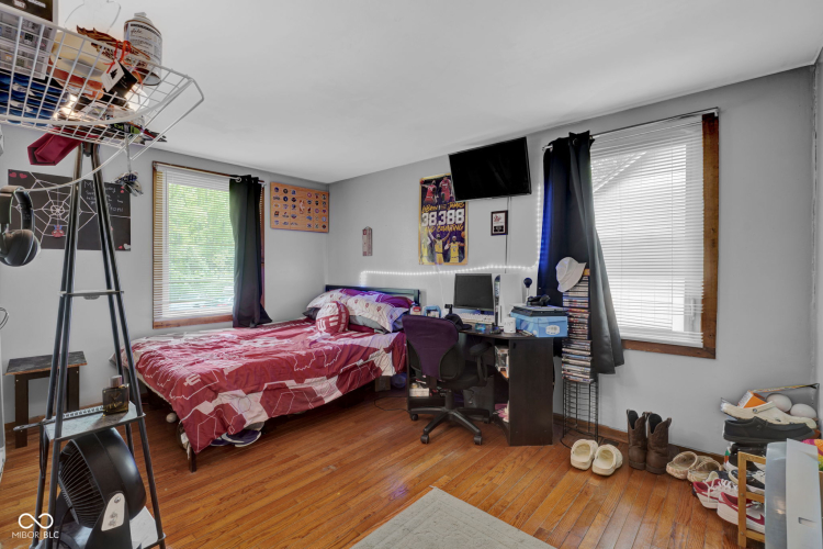 Listing Image 14