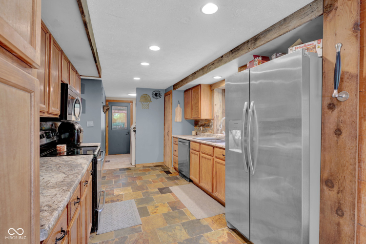 Listing Image 9