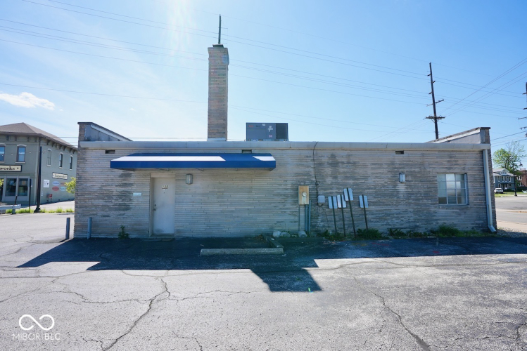 Listing Image 6