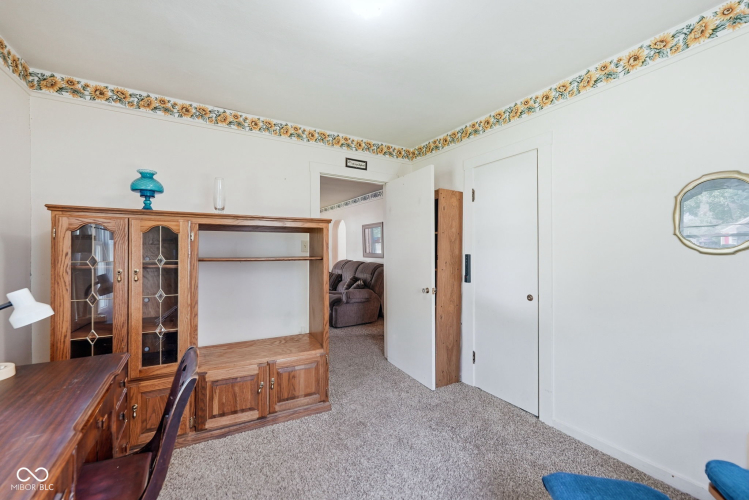 Listing Image 22