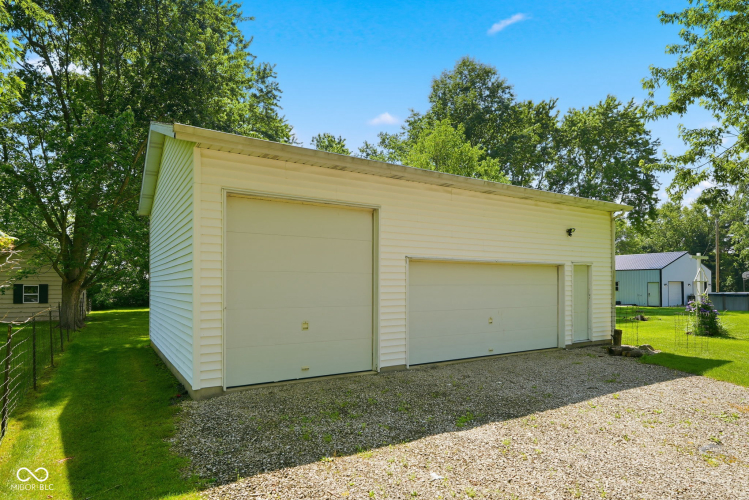 Listing Image 45
