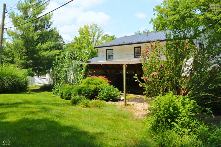 Listing Image 11