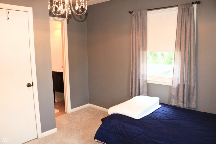 Listing Image 110