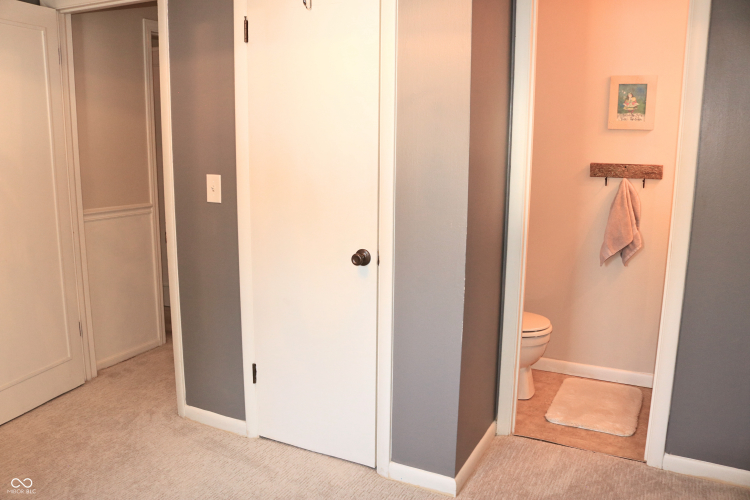 Listing Image 111