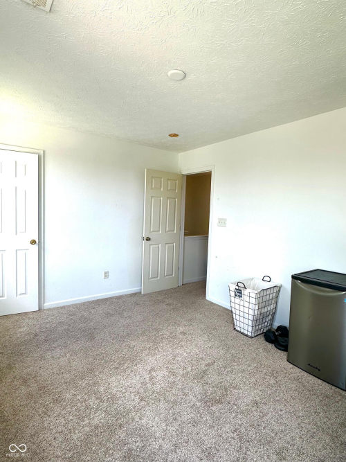 Listing Image 28