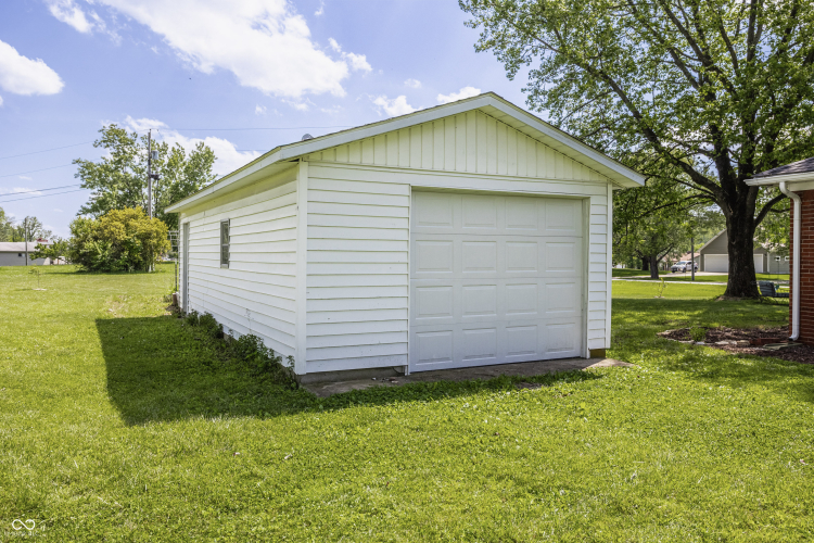 Listing Image 30