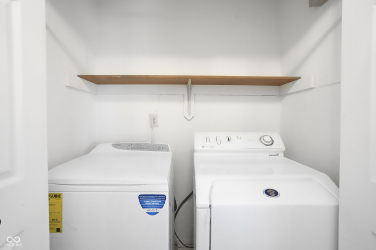 Listing Image 18
