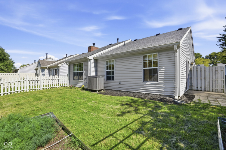 Listing Image 22