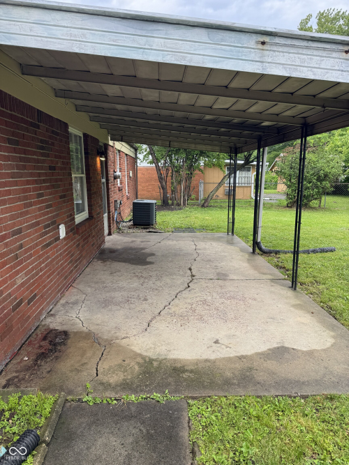Listing Image 11