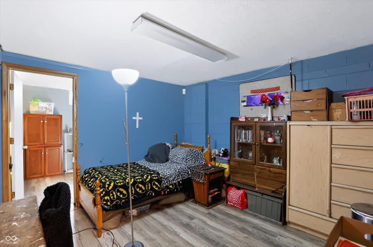 Listing Image 37