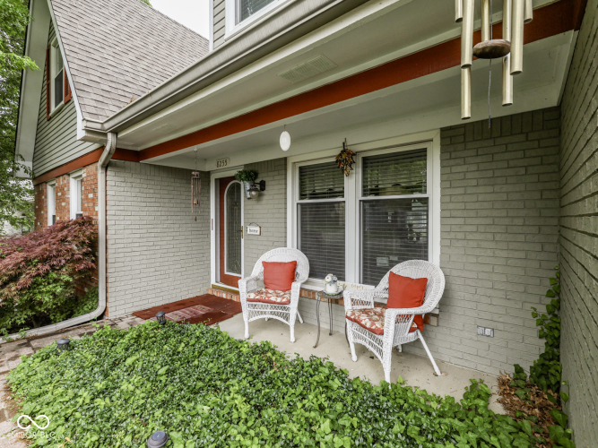 Listing Image 5