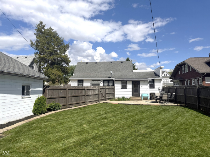 Listing Image 6