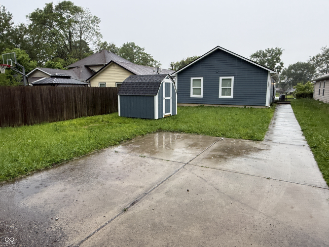 Listing Image 7