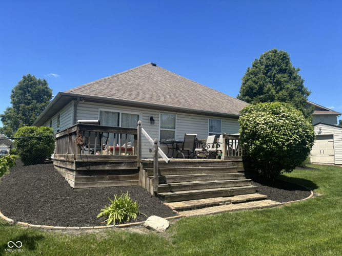 Listing Image 11