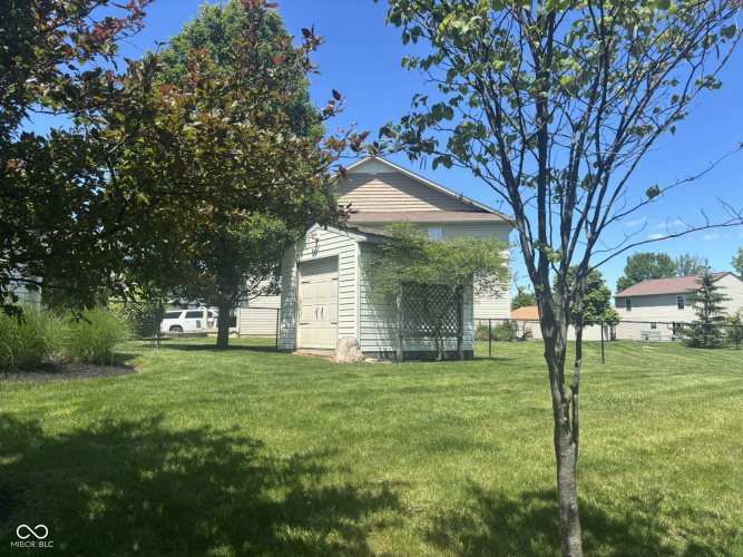 Listing Image 7